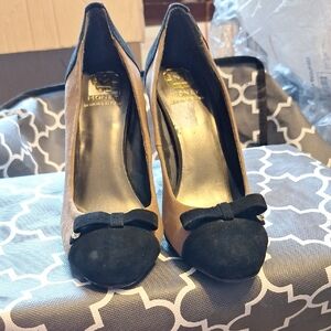 Monet Black and Brown Bow Heels